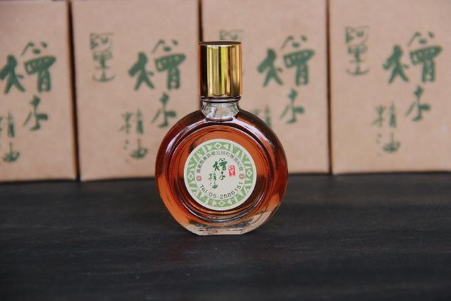 台灣阿里山檜木精油